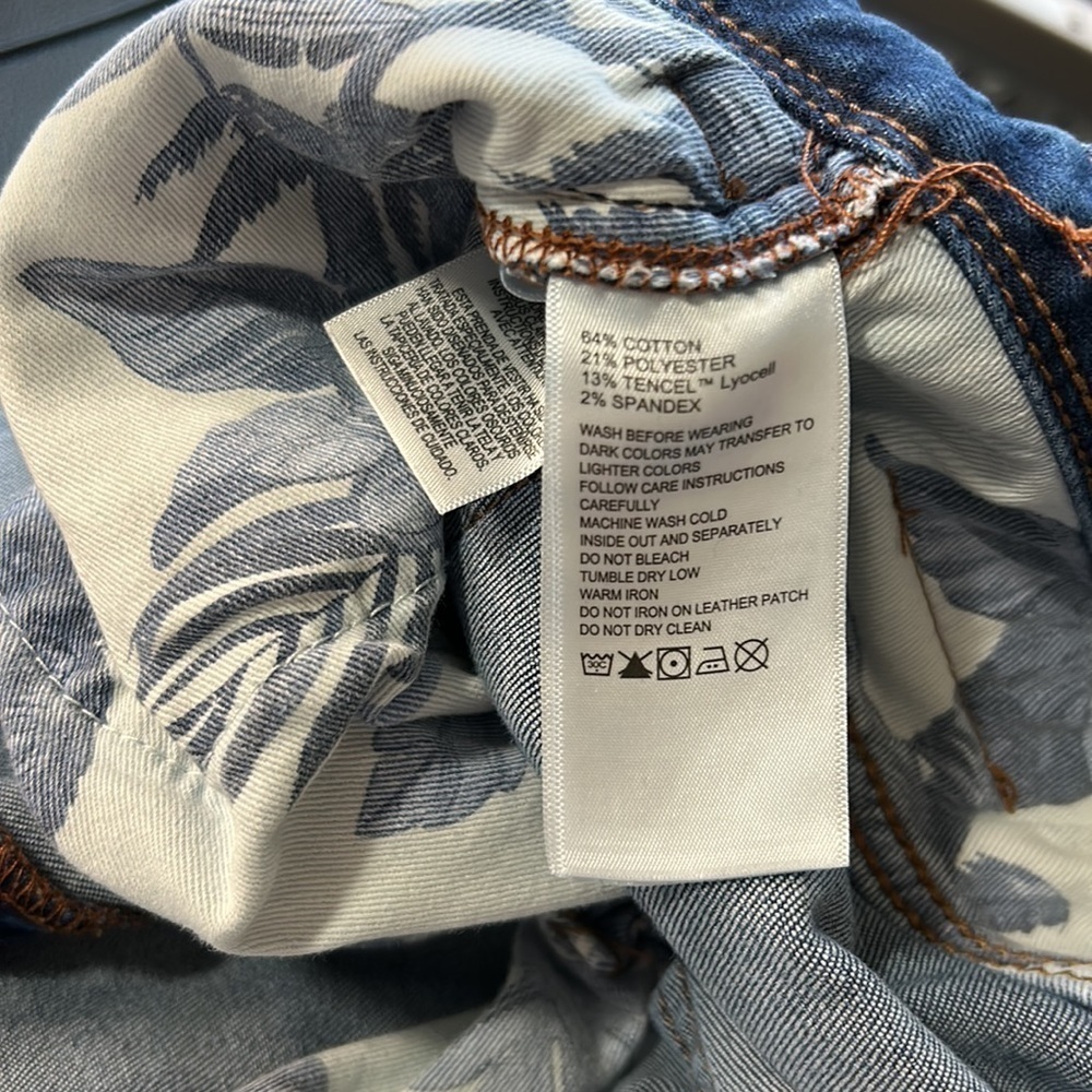 TOMMY BAHAMA Mens Straight Leg Mid Wash Jean Sz 48 x 30 - Picture 8 of 8